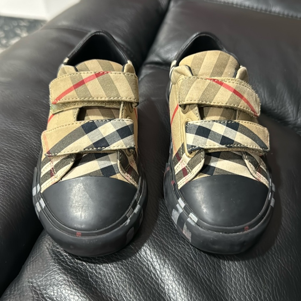 Burberry toddler sneakers